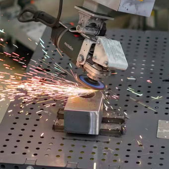 sms-teqram-easygrinder-part-deburring-and-material-handling